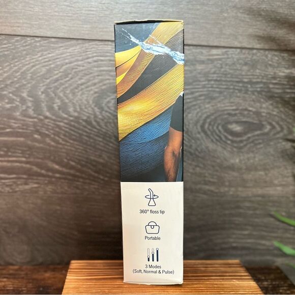 Pursonic 6-Speed Cordless Massage Gun with Attachments in Silver/Black. NIB! - Picture 9 of 9